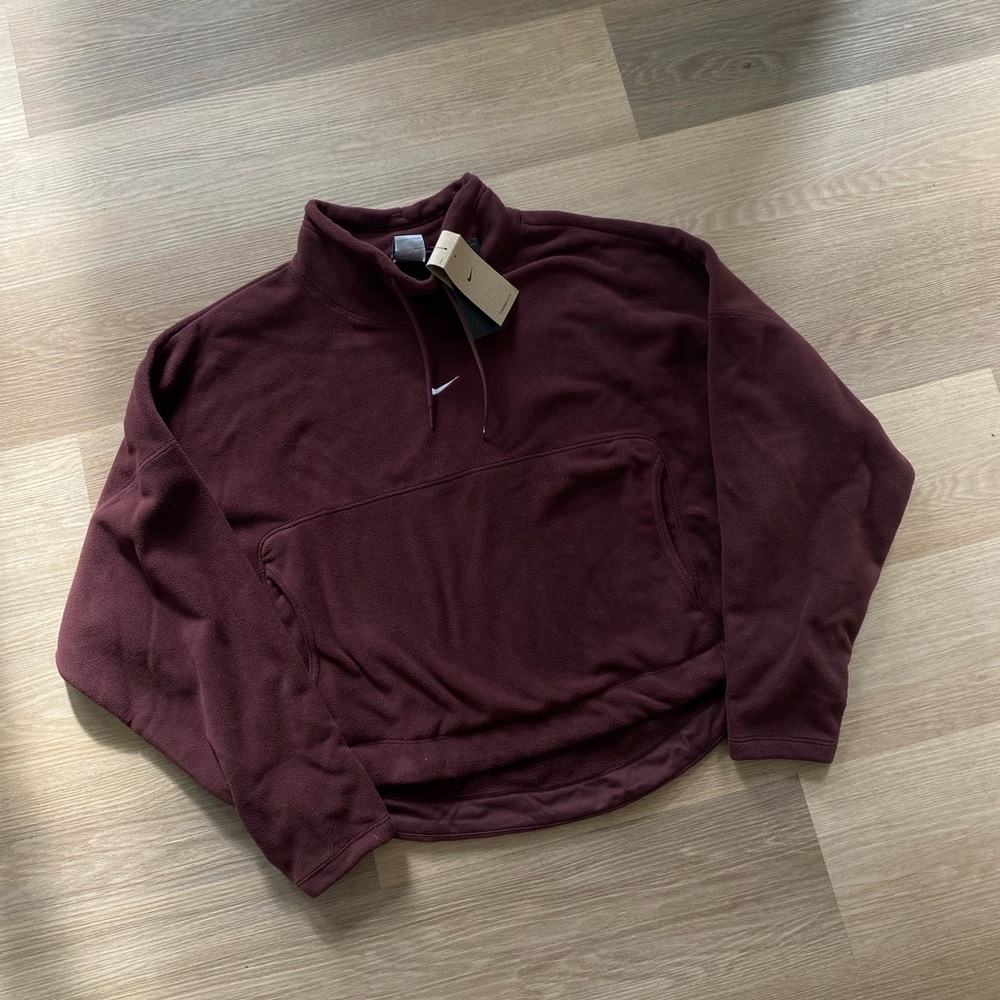 NWT nike pullover size large